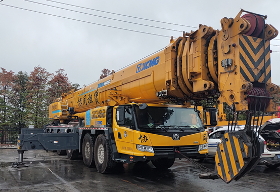 11f1045b3007833bb9c97d8fc2f9f037 沉庆徐工460t汽车吊加急故障处置